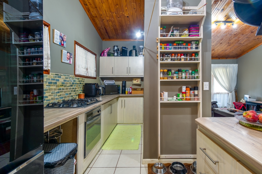 3 Bedroom Property for Sale in Sedgefield Central Western Cape